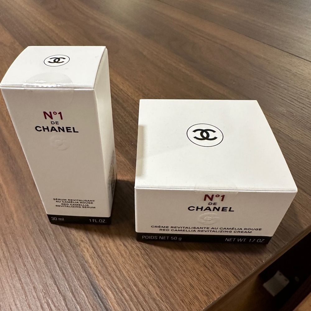 CHANEL Beauty N°1 DE CHANEL REVITALIZING SERUM and RICH REVITALIZING CREAM New